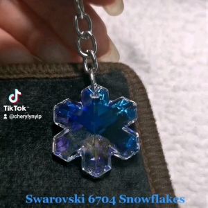 [D.T.C Crystals] Swarovski Snowflakes Keychain/ Bag Charms - AB Blue