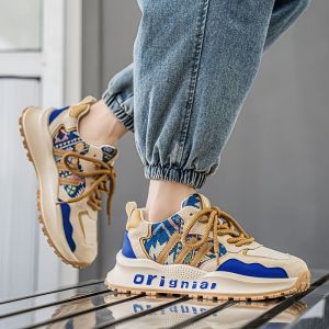 【แคมป์เอาท์】แฟชั่นใหม่รองเท้าบุรุษสไตล์ชาติพันธุ์สวมใส่ทุกวันสามบาร์สวมใส่สบายรองเท้าผ้าใบลำลองเข้ากับทุกชุด