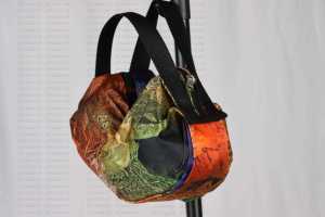 Tas make up kecil kain Pouch kosmetik mini Satin motif travel organizer