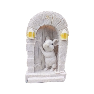 Weather Resistant Mouse Door Sculpture Whimsical Garden Decors Indoor Outdoor Ornament