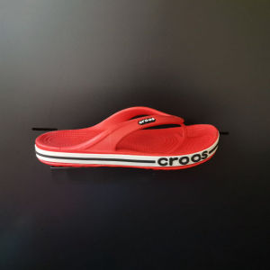 Crocs Dép xỏ ngón Baya cổ điển dành cho nam dép đi biển nhẹ và chống trơn trượt cho mùa hè.