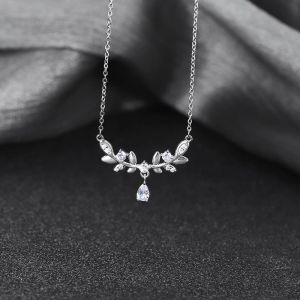 Light Luxury Crystal Leaf Water Drop Pendant Necklace Fashion Clavicle Chain Silver Color Zircon Neck Chain For Girlfriend Gift