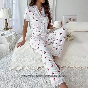 Cherry-print short-sleeved loungewear set for women consisting of two pieces V Collar butterfly pajamas summer