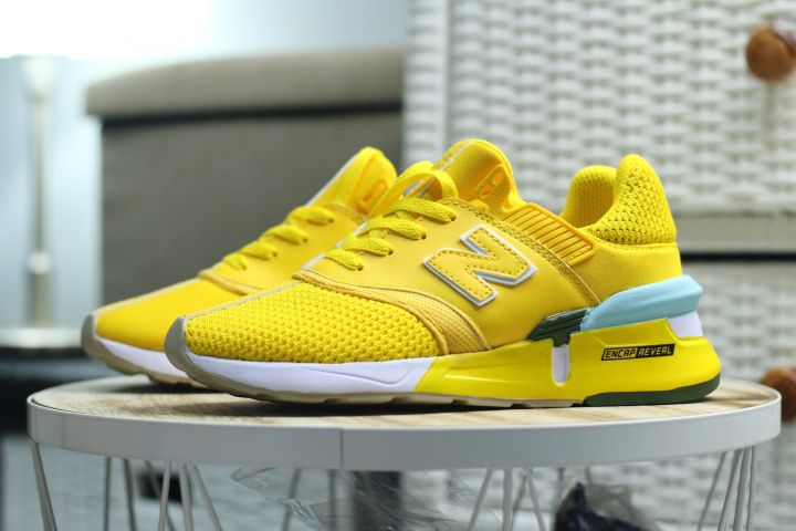 NEW BALANCE Warna Kuning Sepatu Sneakers Wanita Sepatu Olahraga