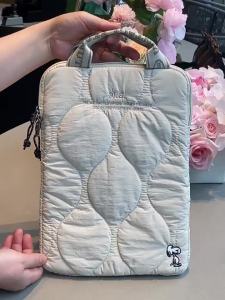 Japanese Snoopy laptop sleeve Embroidered Cartoon 12.9 inch iPad Bag Ultra Lightweight Portable Shockproof Handbag