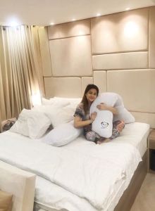 OMGPh Premium 4.6 FT 2.5 KG U-Shaped Pregnancy Pillow & BUY 1 Pillow GET 2 Free Punda