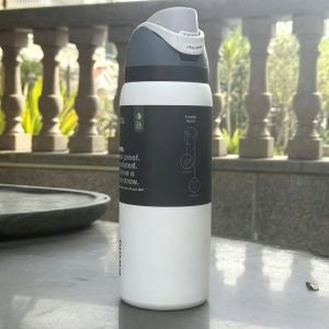 Owala Solid Color Basic Insulated Water Bottle 24oz 32oz FreeSip Stainless Steel Tumbler