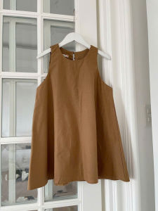 11 màu Linen Cúc bọc Xẻ tà sau Áo cổ tròn cộc tay vải thấm hút màu tôn da form basic thanh lịch sang xịn JIJI TOP