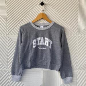 Atasan Oblong Crop Sablon Lengan Panjang Wanita / Kaos Korean Style / Crop Top / T-Shirt Terbaru