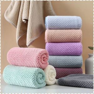 Bath Towel Set Sophisticated Pattern Highly Absorbent Towel Set Thickening Easy to Wash and Quick to Dry