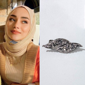 Bros Dagu Korea / Hijab / Jilbab / Pashimna / Krudung / Bros Peniti / model wajik dua (CM 170)