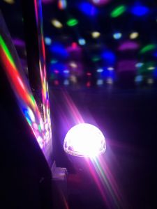 [Tặng chuôi] Đèn Led pha lê xoay 360 độ đui E27 chớp 7 màu đèn trang trí vũ trường