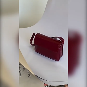 Stylish Vintage Armpit Bag with Adjustable Shoulder Strap Perfect for Fashion Enthusiasts and Professionals