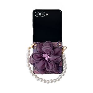 เคสลายเปลือกหอยน่ารักสำหรับ Samsung Galaxy Z Z Flip 7เคสโทรศัพท์น่ารักลายดอกไม้น่ารักกาแล็กซี่ Z พลิก7พร้อมโซ่พันข้อมือมุกสำหรับผู้หญิง