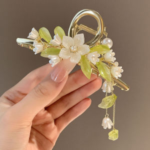 Vintage Hanfu Tassel Claws Hair Clip Women 2025 New Flower Pearl Rhinestone Shark Hair Clip Elegant Women Hair Claws Headwear