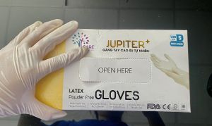 GĂNG TAY cao su không bột VT CARE hộp 100 cái