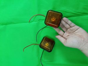 ĐÈN XI NHAN SƯỜN CÁNH CỬA XE SUZUKI BLIND VAN 500KG SU CÓC SU 5 TẠ CARRY TRUCK 500KG