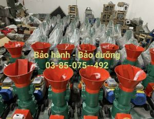 Máy ép cám 3 quả lô sử dụng động cơ 35kw vòng tua 1400v/p