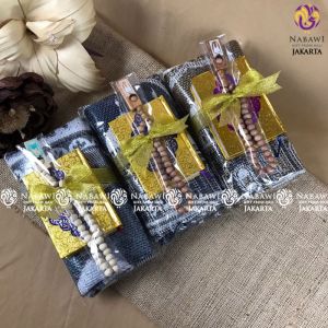 Paket 3in1 Sajadah Tasbih Al Quran Saku Souvenir Tahlilan Tasyakuran