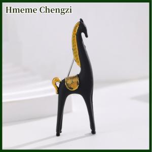 Hmeme New Creative Animal Horse Brooch Fashion Personality Pony Pin Men And Women Accessories Holiday Gift