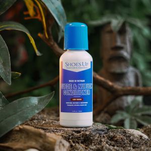 Shoes Up Suede & Nubuck Conditioner 100ml - Dung dịch dưỡng màu dưỡng da chuyên dụng cho Da Lộn Da Nubuck