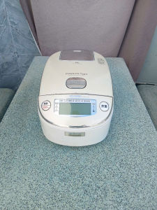 Nồi cơm điện cao tần nội địa Nhật Zojirushi áp suất hút chân không hàng hiếm có