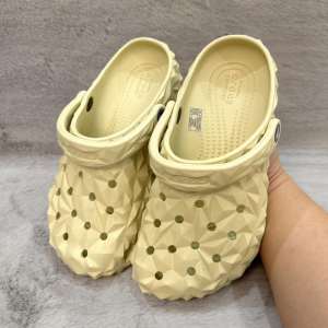 Crocs womens and mens sizes durian series sandals and slippers OEM