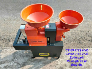 Máy xát lúa thành gạo chỉ 1 lần xát trấu cám được nghiền nhỏ cho gà vịt ăn được ngay