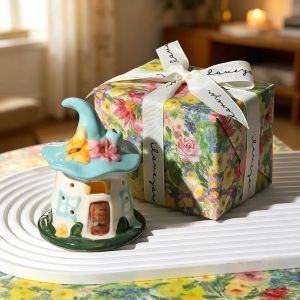 【SG STOCK】 Magic House-Shaped Night Light | Bedside/Desk Decor | Ideal Gift |Top Choice for Gifting