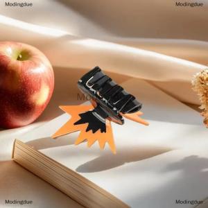 [COD] Modingdue Korean Acrylic Splicing Butterfly Hair Grab For Girls Hair Claw Elegant Contrast Color Hair Clip Women Hair Accessories