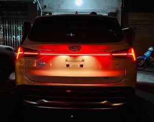 Led cốp Hyundai Santafe chỉ nhỏ zin theo xe