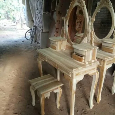 Meja rias kartini jati