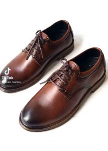 Giày nam da bò cao cấpđế cao su mềm phom chuẩn đẹp size từ 39-44 màu nâu vàngmẫu mới nhất hiện nay
