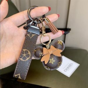 Gantungan Kunci Mickey Mouse Kulit Lucu Keychain Wanita Gantungan Kunci Motor / Mobil