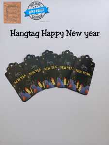 (1 PAK = 100 PCS) HANGTAG HAPPY NEW YEAR HANGTAG SELAMAT TAHUN BARU KARTU UCAPAN TEMA TAHUN BARU HIASAN PRODUK TAHUN BARU HIASAN GANTUNGAN HAPPY NEW YEAR GANTUNGAN PAKET ONLINE SHOP HANGTAG HAMPERS TEMA TAHUN BARU HIASAN HAMPERS TAHUN BARU
