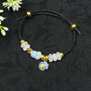 vòng tay tì hưu đá moonstone tự nhiên vip mix đồng điếu moonstone tự nhiên charm túi tiền moonstone bọc vàng tây charm cầu kim tiền vàng tây vòng tay đá phong thủy trang sức thiết kế đủ hóa đơn thẻ bảo hành