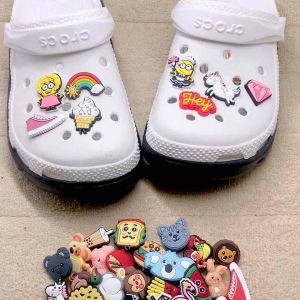 JBM ShoeCharm Cute Mix ตัวติดรองเท้า รวมมิตร น่ารัก " เติมความมุ้งมิ้ง กระจุ๊งกระจิ๊ง ให้รองเท้าคู่โปรด