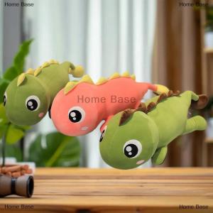 [COD] Home Base ของเล่นตุ๊กตาไดโนเสาร์ยัดนุ่นรูปสัตว์น่ารัก1ชิ้นสำหรับตกแต่งห้องตุ๊กตาของเล่นสำหรับเด็กผู้หญิงของขวัญขนาด60 80ซม.