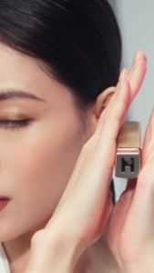 HOURGLASS - Unlocked Satin Crème Lipstick 1.3g