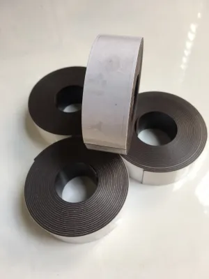[HCM]Cuộn Nam Châm Dẻo Phủ Lớp Băng Keo (Kích thước 3m x 3cm x 1mm) Cuộn Nam Châm Lá