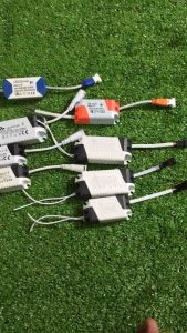 Chấn lưu driver đèn led âm trần ốp trần 4w 6w 9w 12w 18w Tăng phô nguồn đèn led 3 màu 3 chế độ 9w 12w 18w