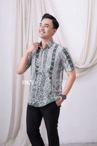 COUPLE BATIK PASANGAN TERKINI  COUPLE BATIK KEMEJA DAN BLOUSE  HARGA MASING MASING