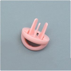 Bịt ổ điện an toàn cho bé cao cấp 2 chân 3 chân hình gấu đáng yêu - Hie en Store