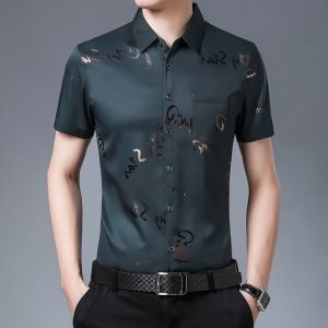 [Stok tersedia]-Kemeja Tipis Lengan Pendek Pria Kemeja sutra es pria Kemeja tipis musim panas kemeja bisnis kemeja kasual untuk pria mencetak kemeja lengan pendek Men’s thin short-sleeve shirt