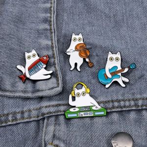 JPTD Violin Cat-shape Brooch Guitar Accordion Music Cat Badges Temperament DJ Animal Theme Metal Pin Girls