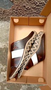 Sandal pria kulit
