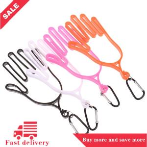 [COD]Flash Delivery 1Pc Golf Gloves Holder With Carabiner Golf Gloves Stretcher Golfer Tool Gear Gloves Rack Hanger Golf Supplies Accessories