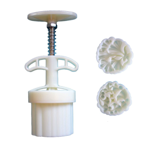 Commercial Grades Dessert Molds With Double Measurement Option Nonstick Finishes And Artistic Ginkgos Leaf Detailing