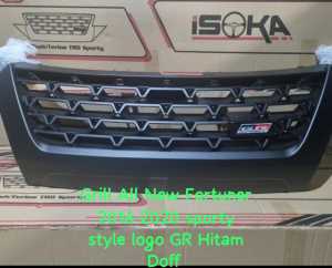 FRONT GRILL GERIL DEPAN ALL NEW FORTUNER  GR SPORT HITAM FORTUNER 2016 2017 2018 2019 2020 SEMUA TIPE HITAM DOFF HITAM GLOSSY