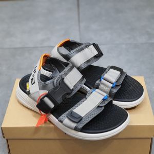 Giày sandal Nam VENTO HYBIRD mẫu cao cấp của hãng được thiết kế đế cao 3.5cm có các rãnh chống trơn trượt NB38